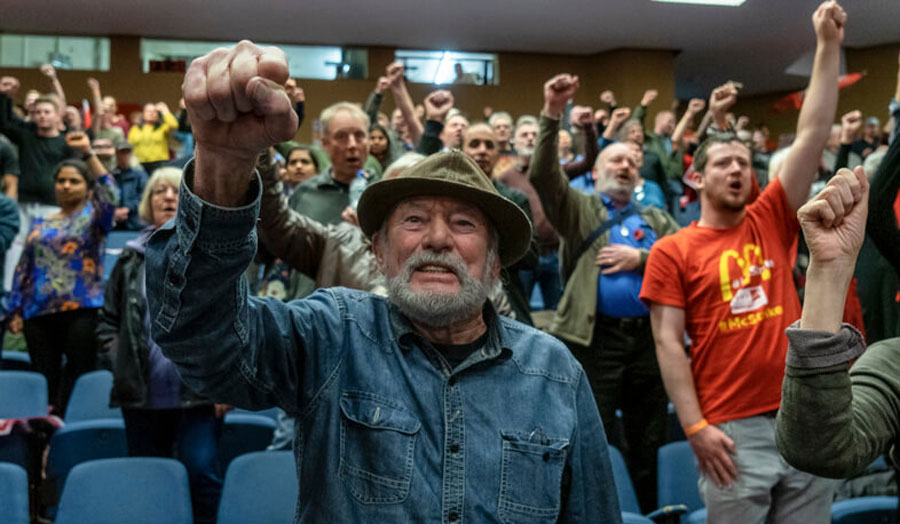 Urte Fultinaviciute, Socialist Party supporters at the opening rally of the two-day conference, 2019