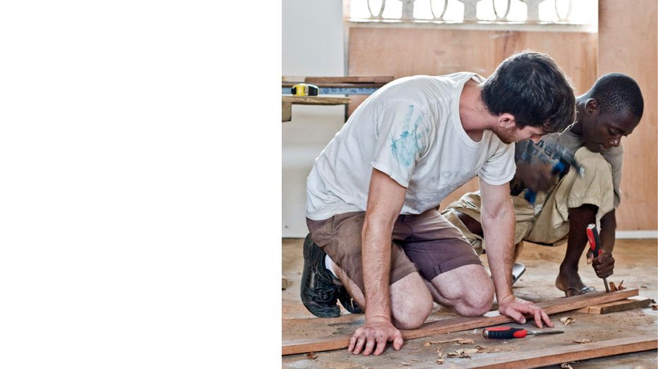 Notching blackboard frames Freetown