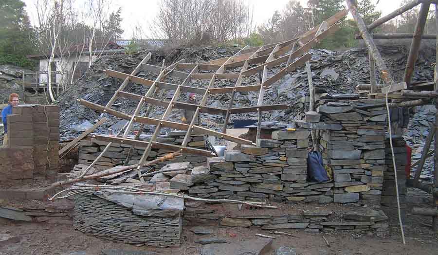 Lamella Roof and Slate Wall