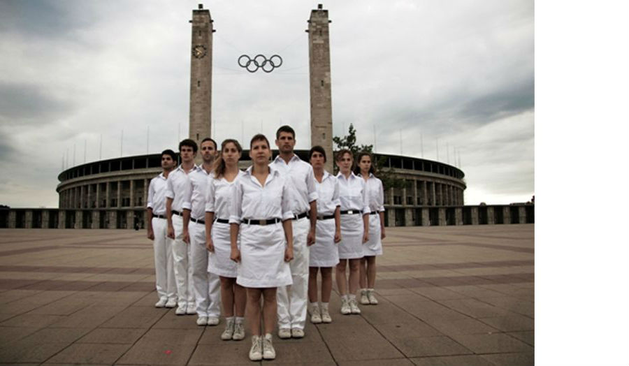 Performing Politics Also Thus David Schmitt