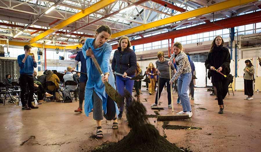 Musarc shifting earth at Odrathekto