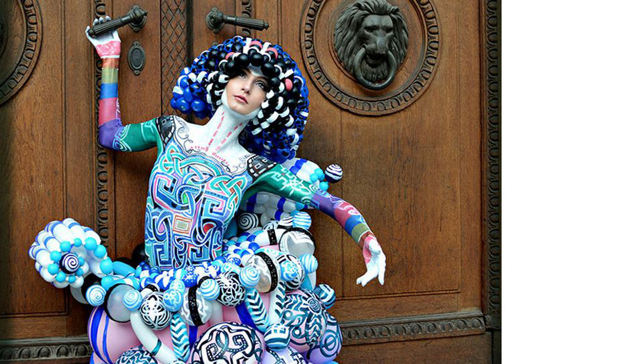 Studio 3:Articulate Bodies, 3D Design & Craft
M Forrest, M Bloomfield, J Chatterton & A Toch
Image Credit: ‘Paintloon’ by Bella Volen