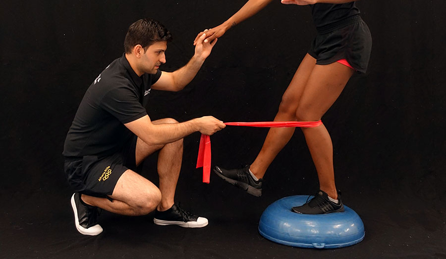 Sports therapy leg exam