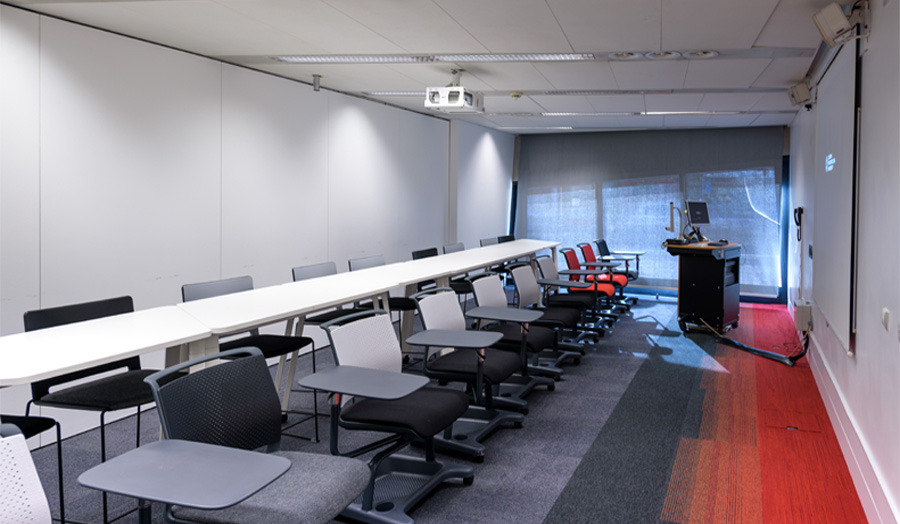 GCG-09 seminar room